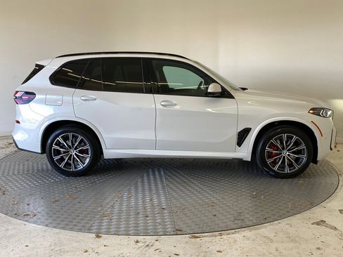 New 2026 BMW X5 xDrive40i w/ M Sport Package image 7