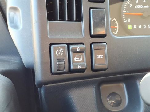 New 2025 Chevrolet Low Cab Forward image 13