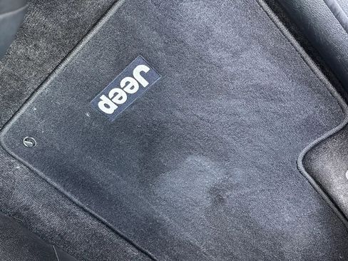 Used 2018 Jeep Cherokee Limited w/ High Altitude Package image 20