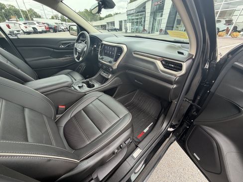 Used 2023 GMC Acadia Denali w/ Denali Ultimate Package AWD/4WD image 18