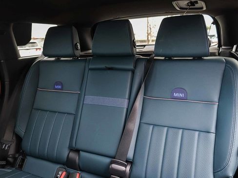 Used 2025 MINI Cooper Countryman S w/ Comfort Package Max image 18