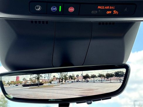 Used 2024 Cadillac Escalade ESV Premium Luxury RWD image 34