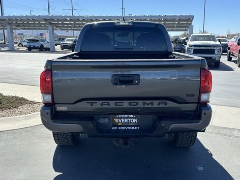 Used 2019 Toyota Tacoma TRD Sport image 23