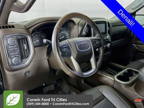 Used 2022 GMC Sierra 1500 Denali w/ Denali Premium Package AWD/4WD image 3