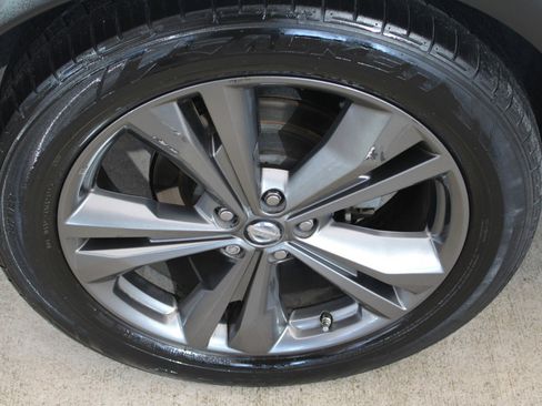 Used 2019 Nissan Murano Platinum w/ Cargo Package image 29