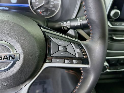 Used 2021 Nissan Altima 2.5 SR w/ SR Premium Package FWD image 22