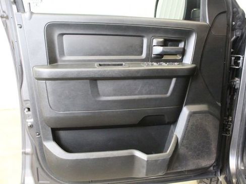 Used 2019 RAM 1500 Tradesman w/ Tradesman SXT Package RWD image 9