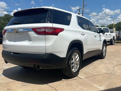 Used 2020 Chevrolet Traverse LS w/ LPO, Floor Liner Package FWD image 3