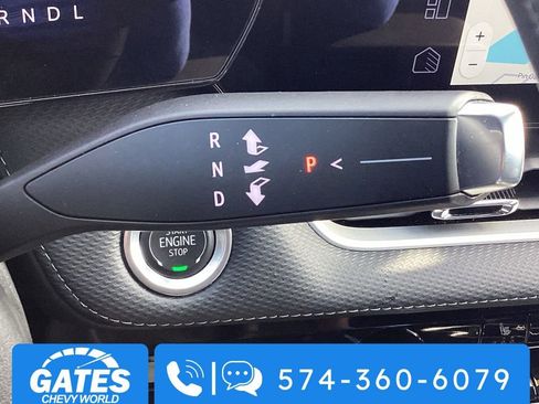 Used 2025 Chevrolet Equinox LT image 23