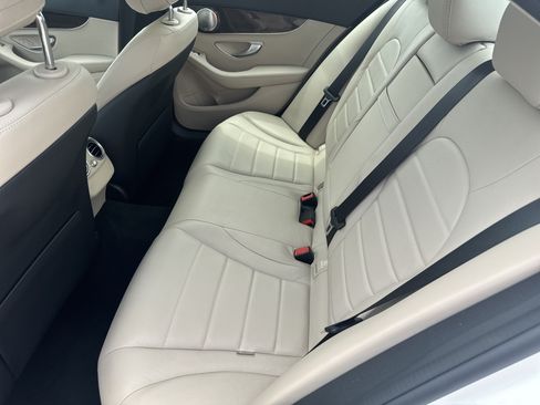 Used 2021 Mercedes-Benz C 300 Sedan image 6