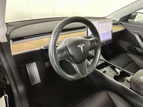 Used 2018 Tesla Model 3 Long Range RWD image 13