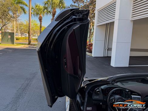 Used 2020 McLaren 720S Performance image 31