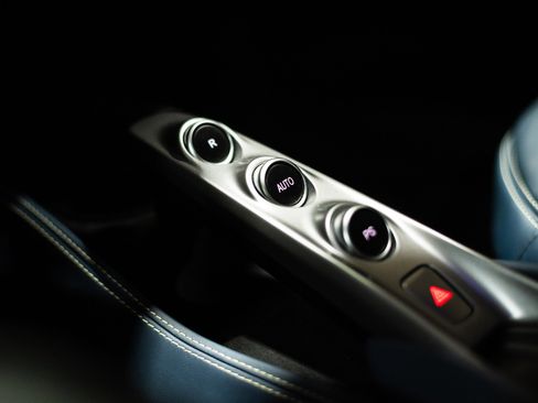 Used 2021 Ferrari F8 Tributo image 57