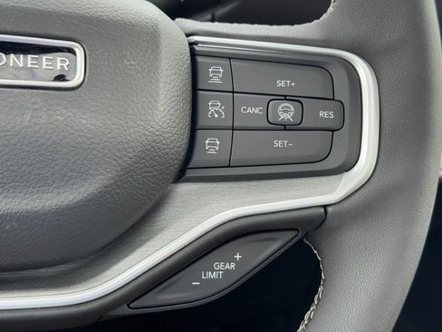 New 2026 Jeep Grand Wagoneer Limited AWD/4WD image 17
