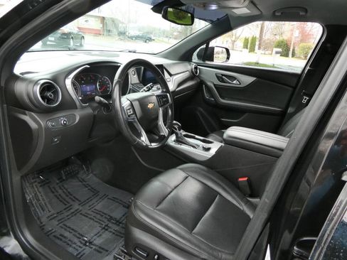 Used 2019 Chevrolet Blazer LT FWD image 9