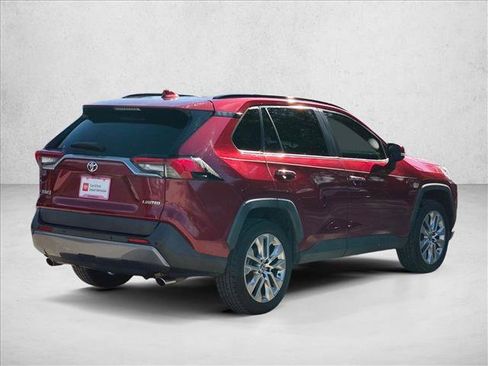 Used 2021 Toyota RAV4 Limited FWD image 5