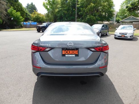 Used 2024 Nissan Sentra SV FWD image 21