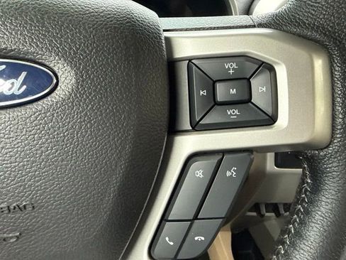 Used 2015 Ford F150 Lariat w/ Equipment Group 501A Mid AWD/4WD image 16
