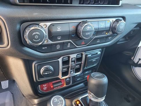 New 2026 Jeep Gladiator Sport image 26