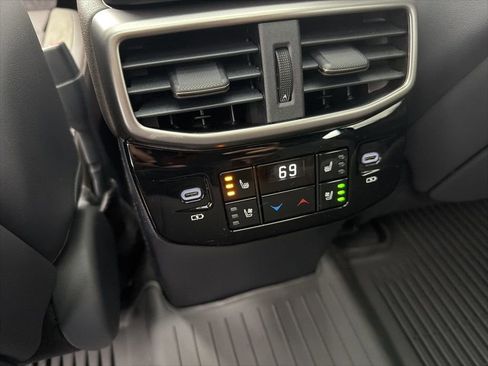 New 2026 Lexus RX 450h AWD image 9