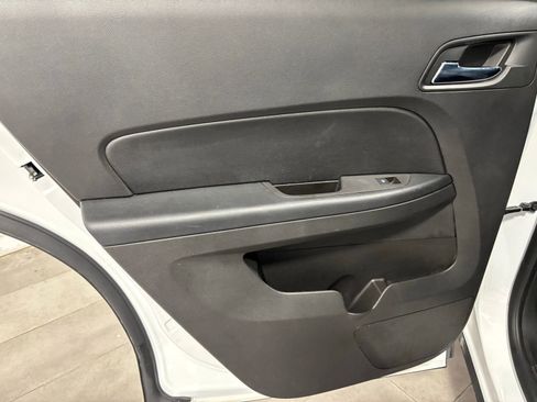 Used 2015 Chevrolet Equinox LT w/ Driver Convenience Package image 17