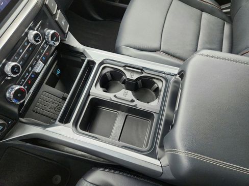 Used 2024 Ford F250 Lariat w/ Chrome Package image 14