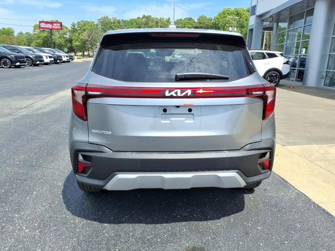 New 2026 Kia Seltos LX FWD image 5