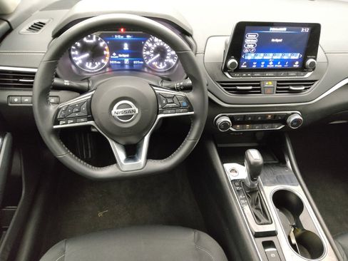 Used 2022 Nissan Altima 2.5 SV w/ SV Premium Package AWD/4WD image 22