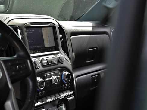 Used 2020 GMC Sierra 1500 Denali w/ Denali Ultimate Package AWD/4WD image 10