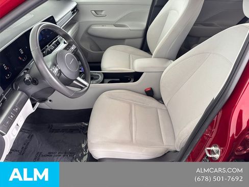 Used 2025 Hyundai Kona SEL FWD image 12