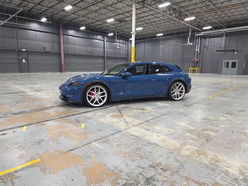 Used 2023 Porsche Taycan 4S AWD/4WD image 23