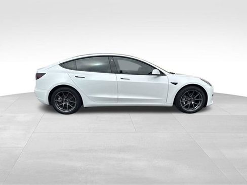 Used 2022 Tesla Model 3 Long Range AWD/4WD image 22