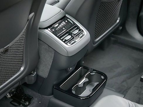 New 2026 Volvo XC90 B6 Ultra w/ Protection Package image 21