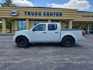 Used 2020 Nissan Frontier SV w/ Midnight Edition Floor Mats AWD/4WD video 2
