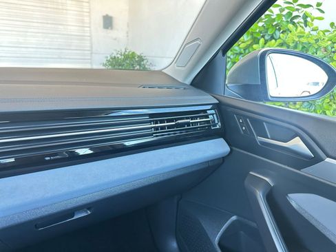 Used 2025 Volkswagen Jetta SE image 35