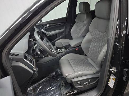 Used 2024 Audi SQ5 Premium Plus w/ S Sport Package AWD/4WD image 30
