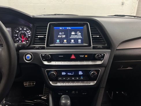 Used 2018 Hyundai Sonata Sport w/ Tech Package 05 image 24