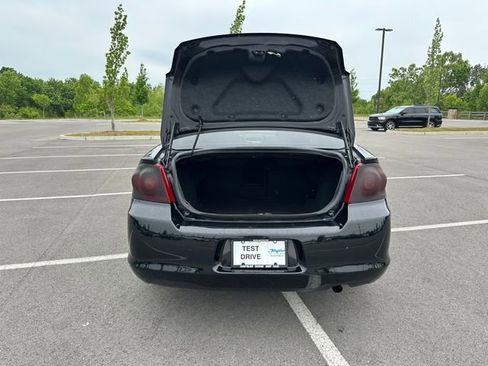 Used 2012 Dodge Avenger SXT FWD image 16