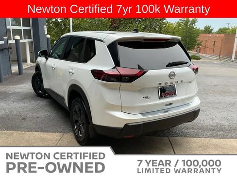 Used 2026 Nissan Rogue SV w/ Cold Weather Package FWD image 23
