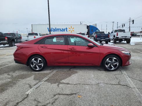 Used 2023 Hyundai Elantra SEL w/ Convenience Package image 14