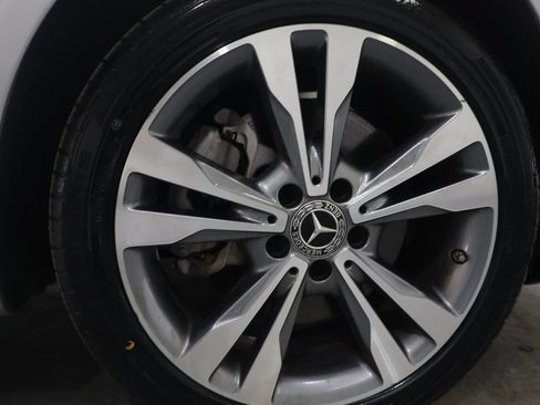 Used 2020 Mercedes-Benz C 300 4MATIC Sedan w/ Driver Assistance Package image 30