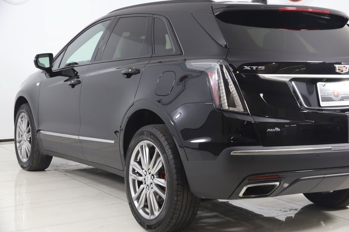 Used 2023 Cadillac XT5 Sportv w/ LPO, Floor Liner Package AWD/4WD image 26