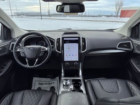 Used 2023 Ford Edge Titanium image 14