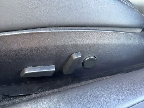 Used 2020 Tesla Model 3 Standard Range Plus image 16