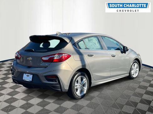 Used 2018 Chevrolet Cruze LT w/ Sun And Sound Package image 6