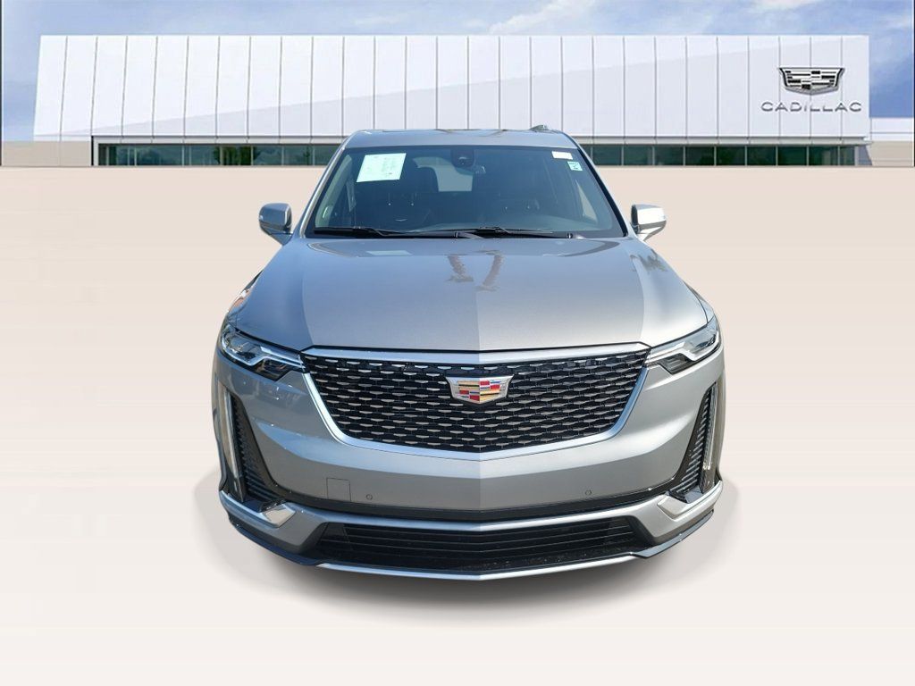 Certified 2023 Cadillac XT6 Premium Luxury FWD image 3