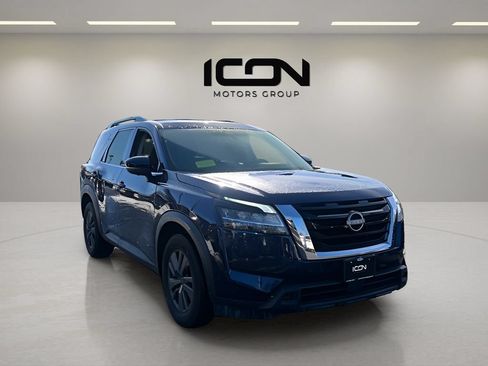Used 2022 Nissan Pathfinder SV FWD image 7