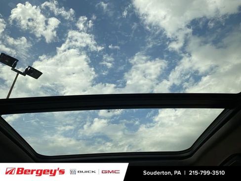 Certified 2022 GMC Yukon XL Denali w/ Denali Premium Package AWD/4WD image 21