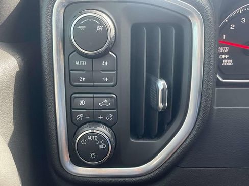 Certified 2019 Chevrolet Silverado 1500 LT AWD/4WD image 24