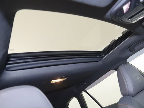 Used 2022 Subaru Outback Wilderness image 11